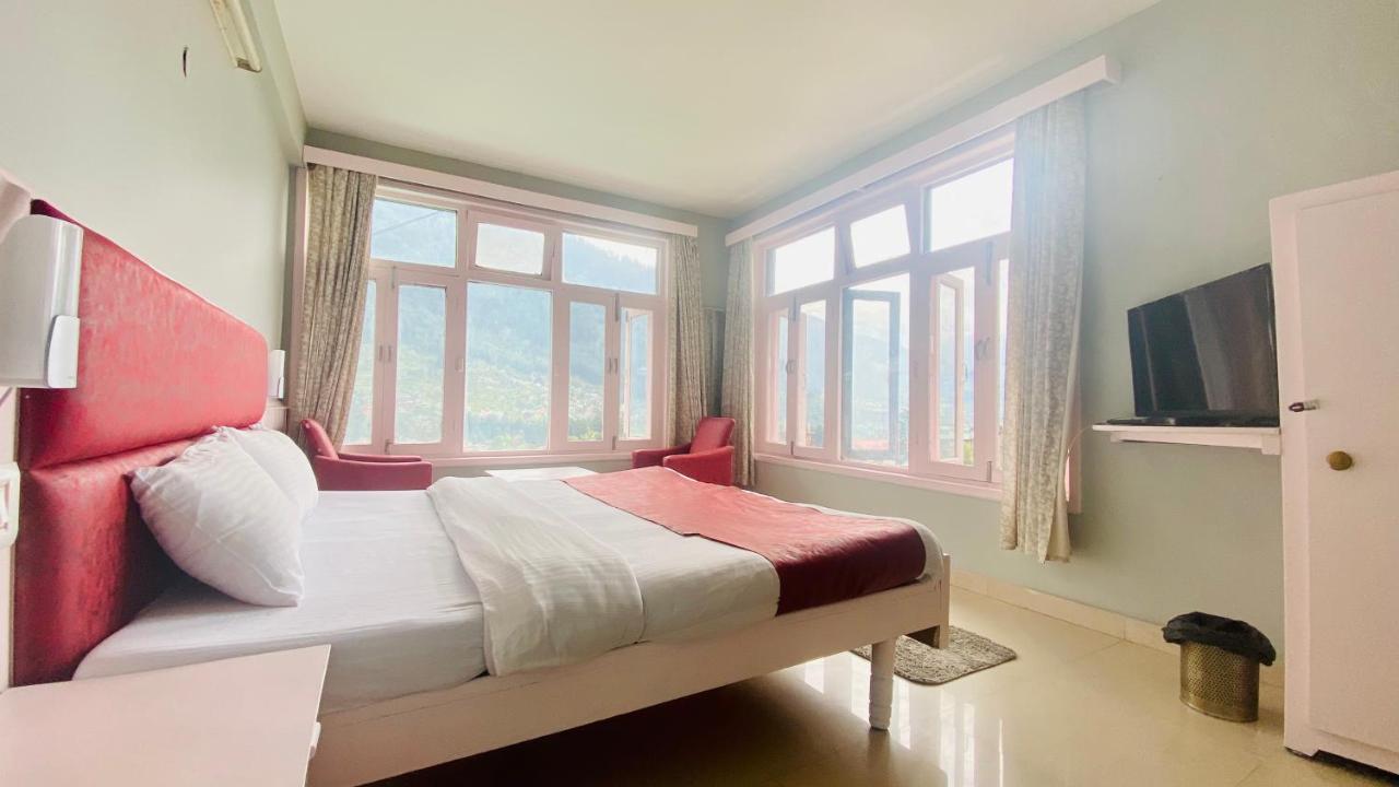 Hotel Meadows View, Near Mall Road Manali Eksteriør bilde